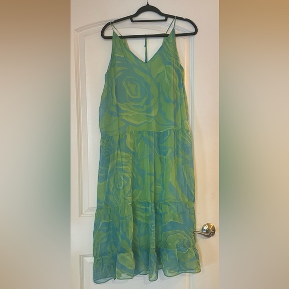 💚 Explosion (made in Turkey) Maxi Dress - Picture 4 of 11